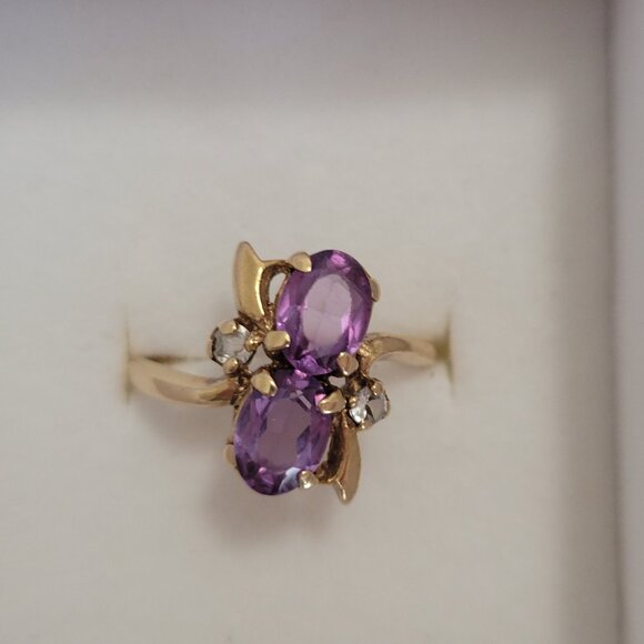 Purple Sapphire 10k Yellow Gold Ring - Picture 10 of 12
